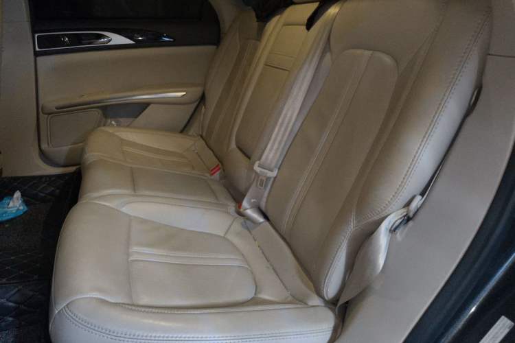 Used Lincoln MKZ 2014 2.0T Luxury Edition Left Rear Seat