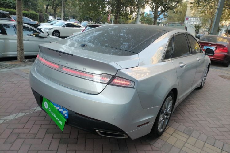 Used Lincoln MKZ 2014 2.0T Luxury Edition Rear Right 45 Deg
