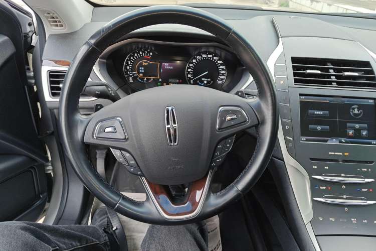Used Lincoln MKZ 2014 2.0T Luxury Edition Steering Wheel