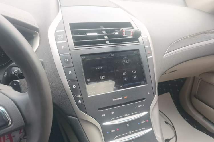Used Lincoln MKZ 2014 2.0T Luxury Edition Audio And AC Panel