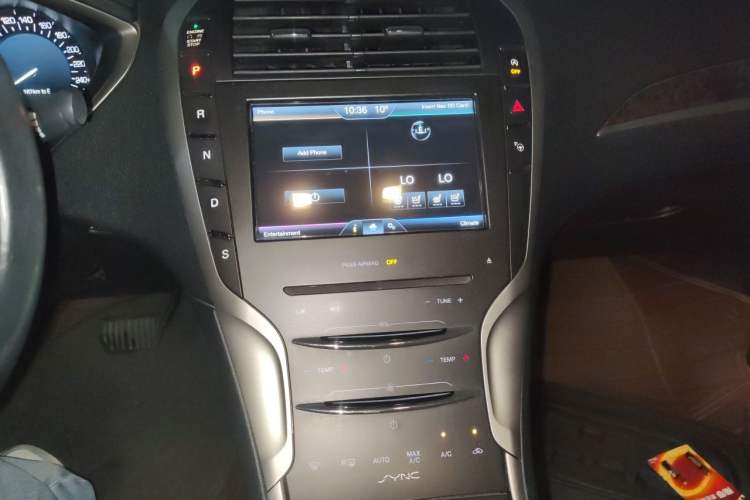 Used Lincoln MKZ 2014 2.0T Luxury Edition Audio And AC Panel