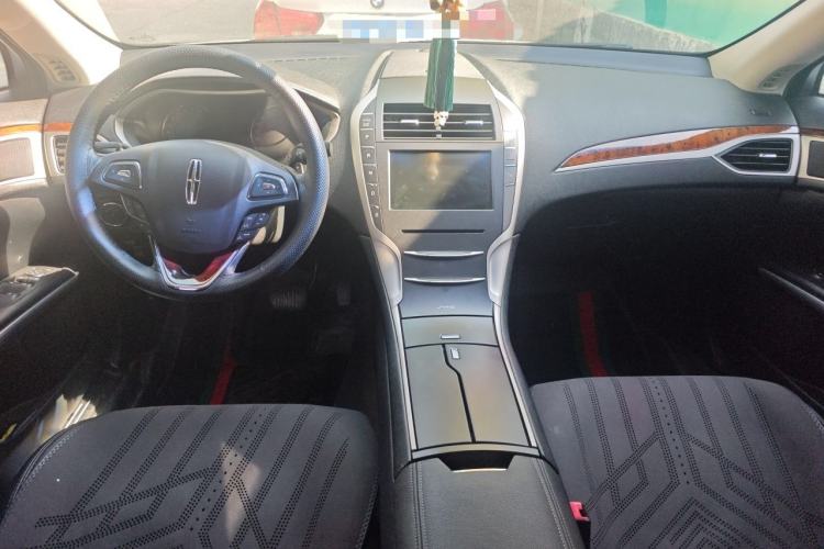 Used Lincoln MKZ 2014 2.0T Luxury Edition Center Console