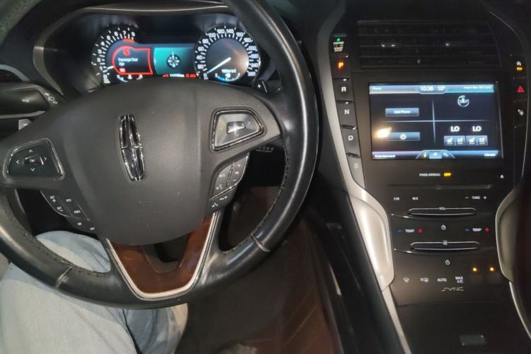 Used Lincoln MKZ 2014 2.0T Luxury Edition Center Console