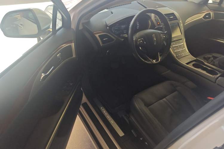 Used Lincoln MKZ 2014 2.0T Luxury Edition Driver Seat