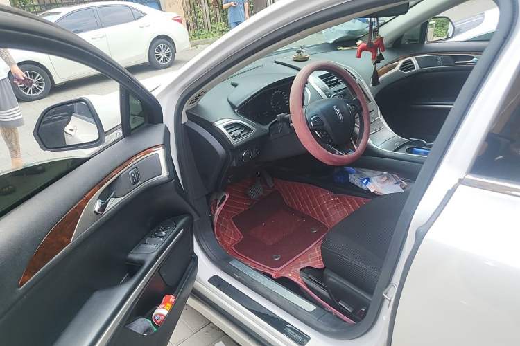 Used Lincoln MKZ 2014 2.0T Luxury Edition Driver Seat
