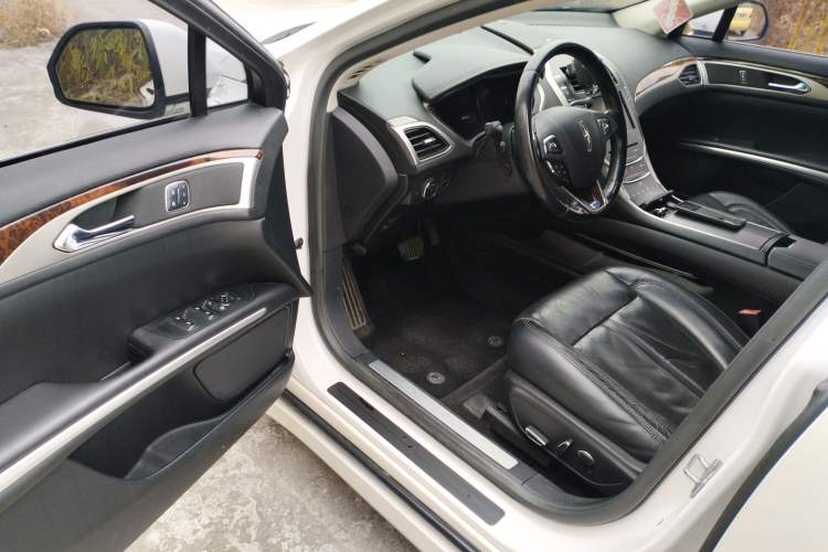 Used Lincoln MKZ 2014 2.0T Luxury Edition Driver Seat