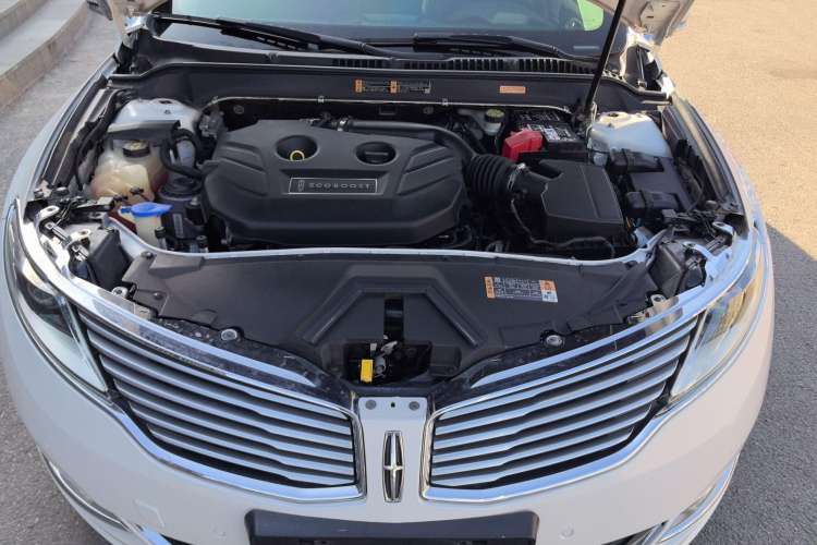 Used Lincoln MKZ 2014 2.0T Prestige Edition Engine Bay