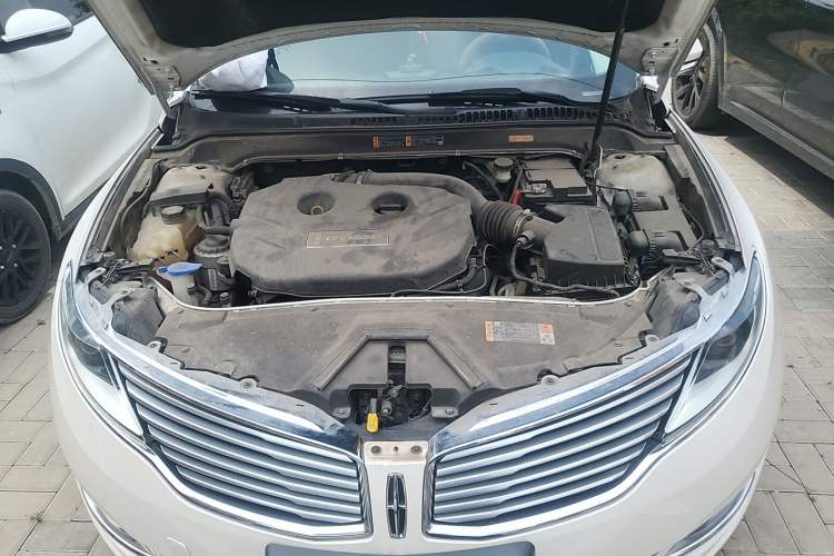 Used Lincoln MKZ 2014 2.0T Luxury Edition Engine Bay
