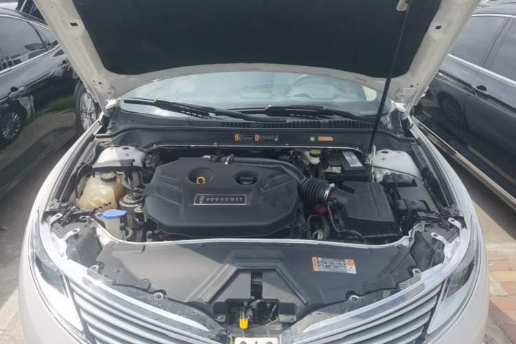 Used Lincoln MKZ 2014 2.0T Luxury Edition Engine Bay