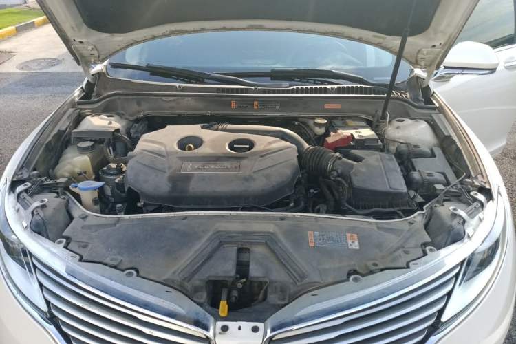 Used Lincoln MKZ 2014 2.0T Luxury Edition Engine Bay