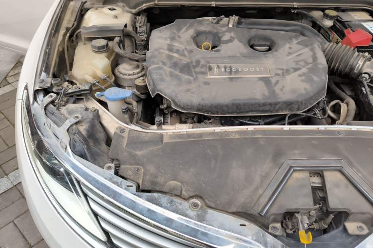 Used Lincoln MKZ 2014 2.0T Luxury Edition Engine Bay Right