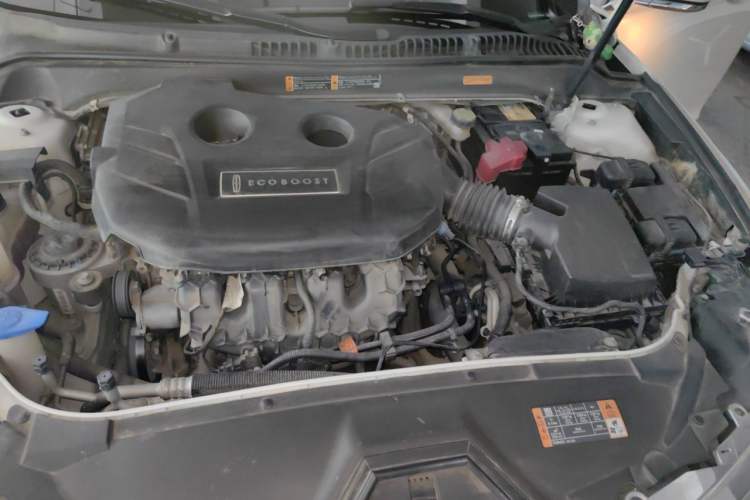 Used Lincoln MKZ 2014 2.0T Prestige Edition Engine Bay