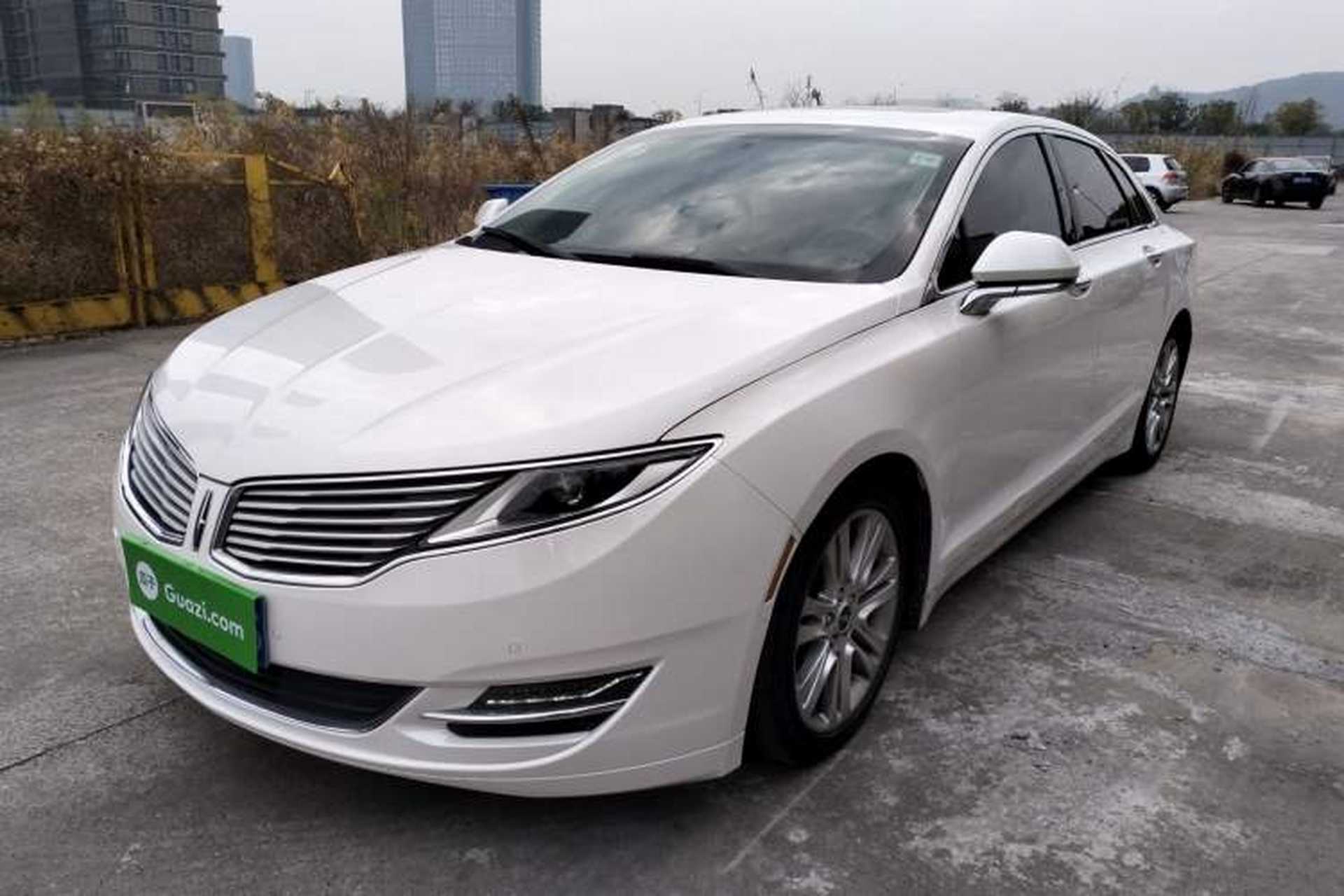 Used Lincoln MKZ 2014 2.0T Luxury Edition Front Left 45 Deg