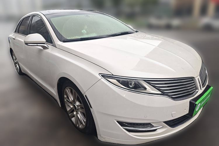 Used Lincoln MKZ 2014 2.0T Luxury Edition Front Right 45 Deg