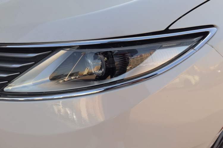 Used Lincoln MKZ 2014 2.0T Prestige Edition Left Front Headlight