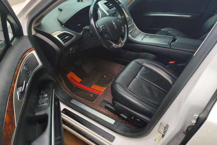 Used Lincoln MKZ 2014 2.0T Luxury Edition Left Front Seat