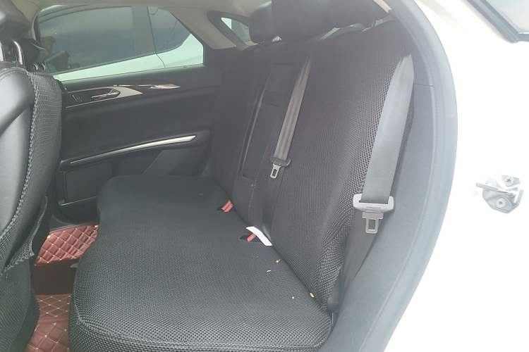 Used Lincoln MKZ 2014 2.0T Luxury Edition Left Rear Seat