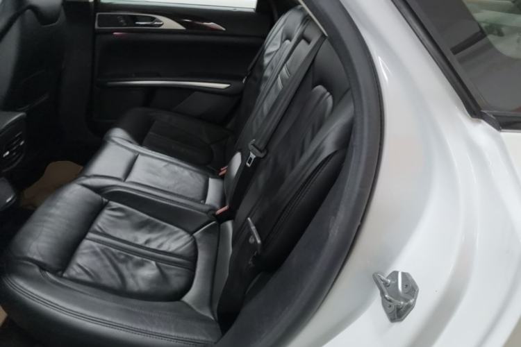 Used Lincoln MKZ 2014 2.0T Luxury Edition Left Rear Seat