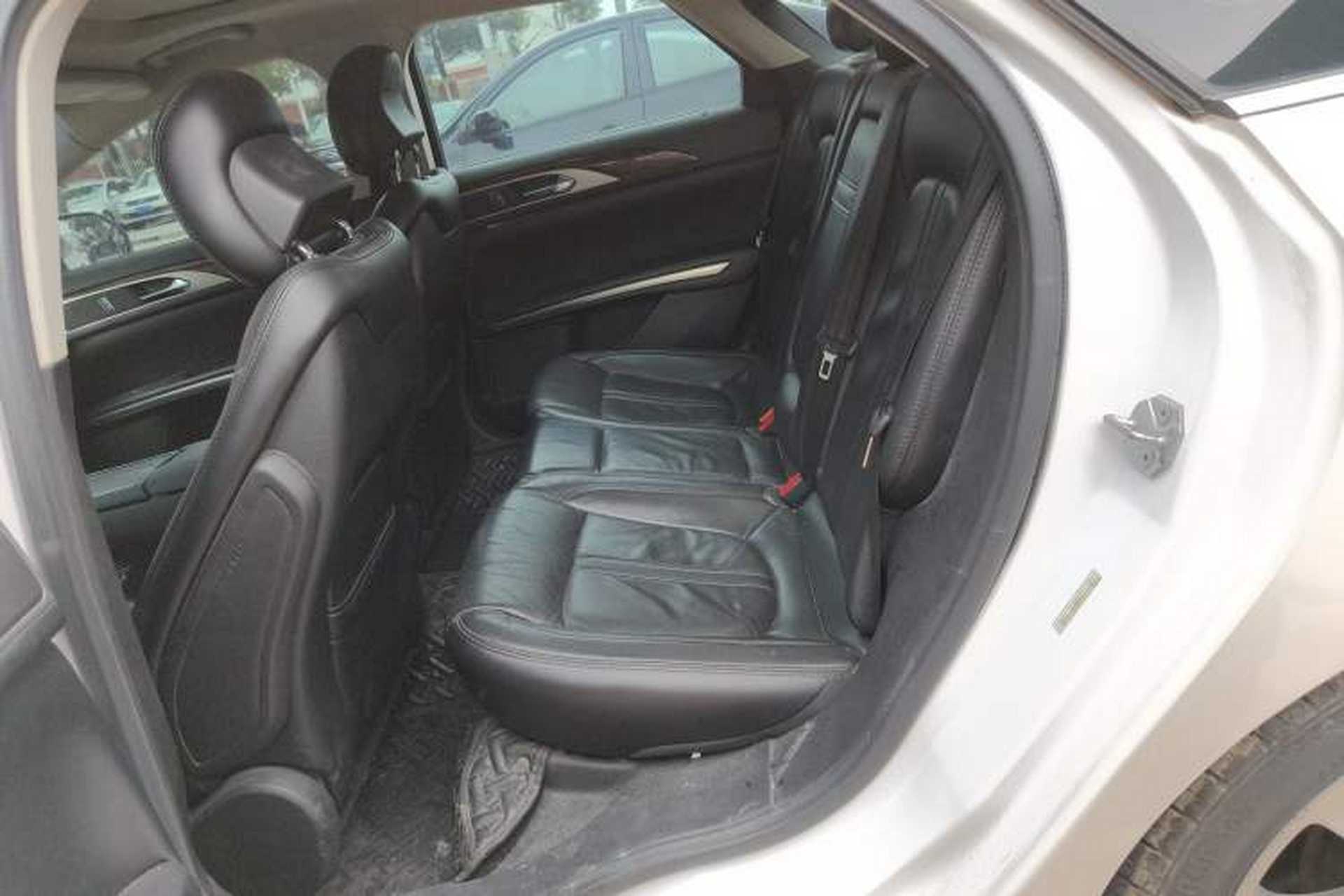 Used Lincoln MKZ 2014 2.0T Luxury Edition Left Rear Seat