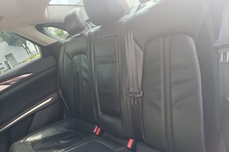 Used Lincoln MKZ 2014 2.0T Luxury Edition Left Rear Seat