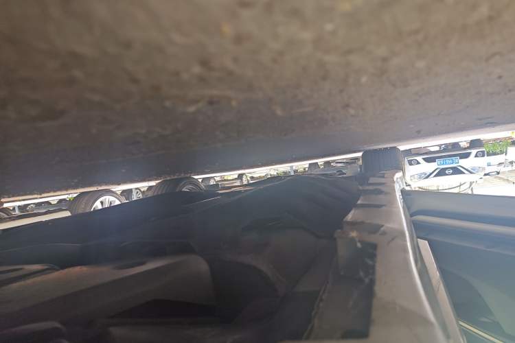 Used Lincoln MKZ 2014 2.0T Luxury Edition Left Side Sill