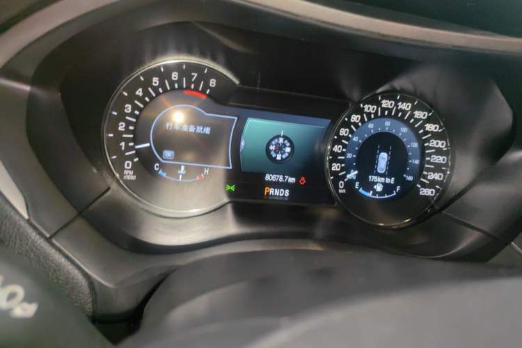 Used Lincoln MKZ 2014 2.0T Prestige Edition Odometer Close Up