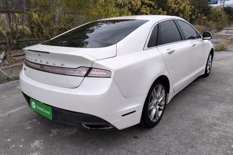 Used Lincoln MKZ 2014 2.0T Luxury Edition Rear Right 45 Deg