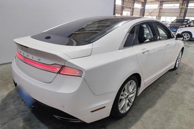 Used Lincoln MKZ 2014 2.0T Luxury Edition Rear Right 45 Deg