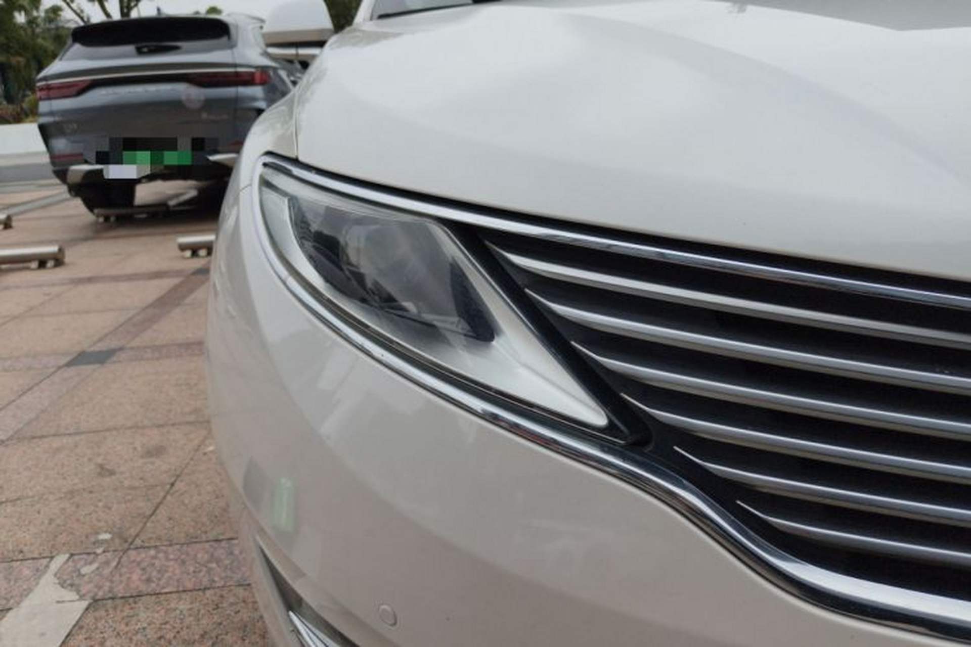 Used Lincoln MKZ 2014 2.0T Luxury Edition Right Front Headlight