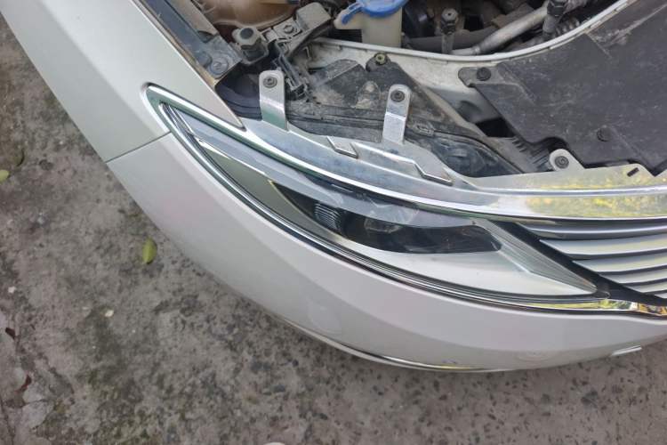 Used Lincoln MKZ 2014 2.0T Luxury Edition Right Front Headlight