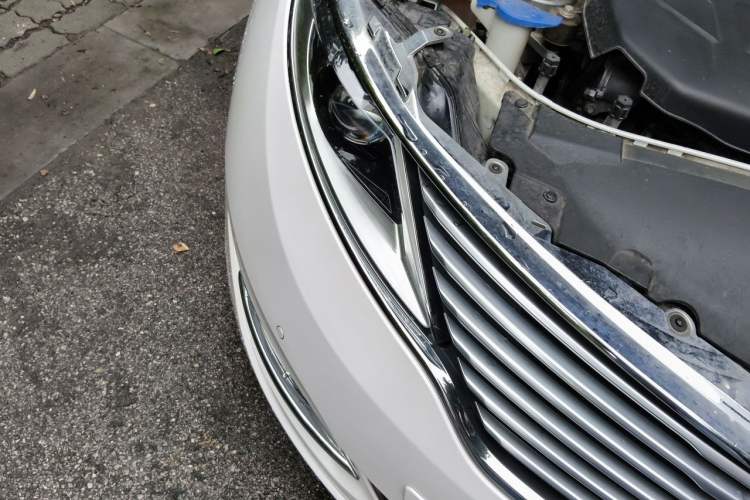 Used Lincoln MKZ 2014 2.0T Prestige Edition Right Front Headlight