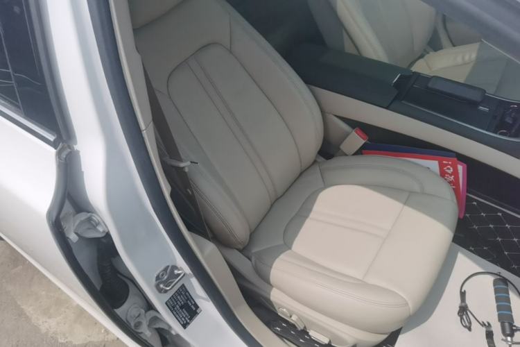 Used Lincoln MKZ 2014 2.0T Luxury Edition Right Front Seat