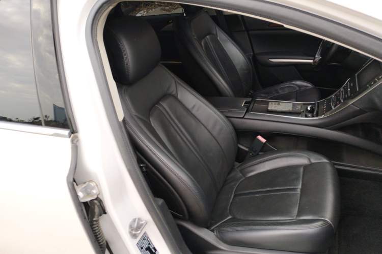 Used Lincoln MKZ 2014 2.0T Luxury Edition Right Front Seat