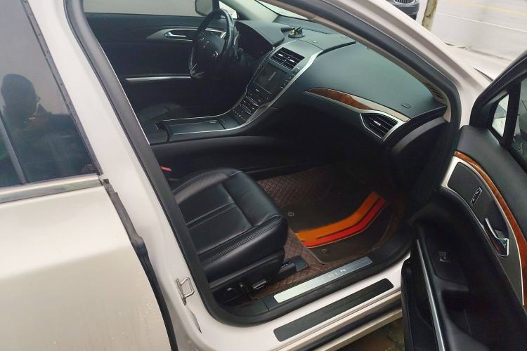 Used Lincoln MKZ 2014 2.0T Luxury Edition Right Front Seat