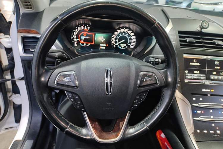 Used Lincoln MKZ 2014 2.0T Luxury Edition Steering Wheel