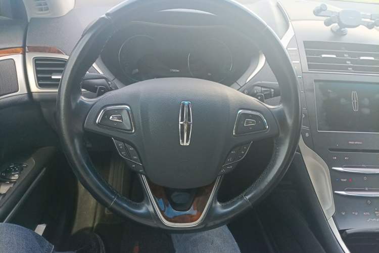 Used Lincoln MKZ 2014 2.0T Luxury Edition Steering Wheel