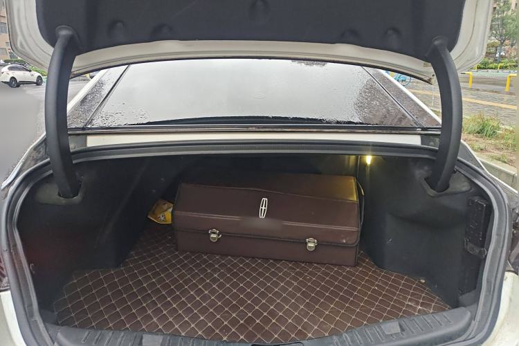 Used Lincoln MKZ 2014 2.0T Luxury Edition Trunk