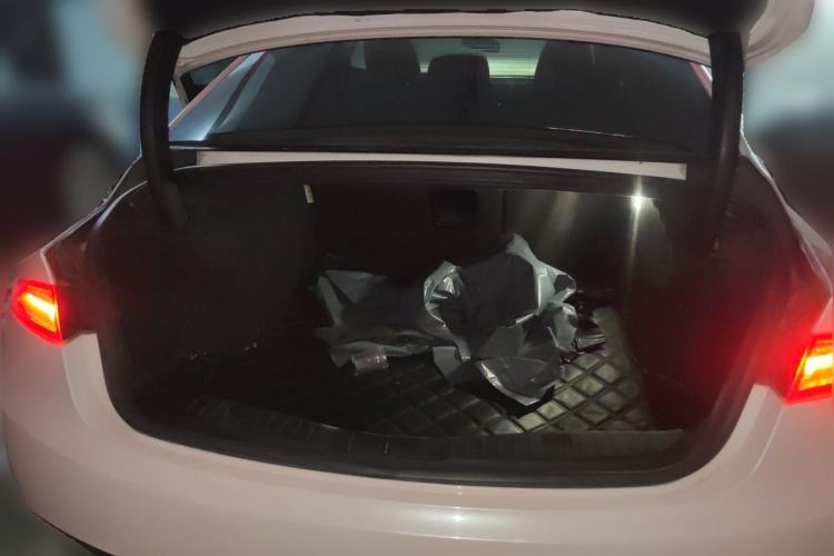 Used Lincoln MKZ 2014 2.0T Luxury Edition Trunk