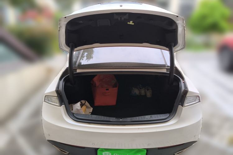 Used Lincoln MKZ 2014 2.0T Luxury Edition Trunk