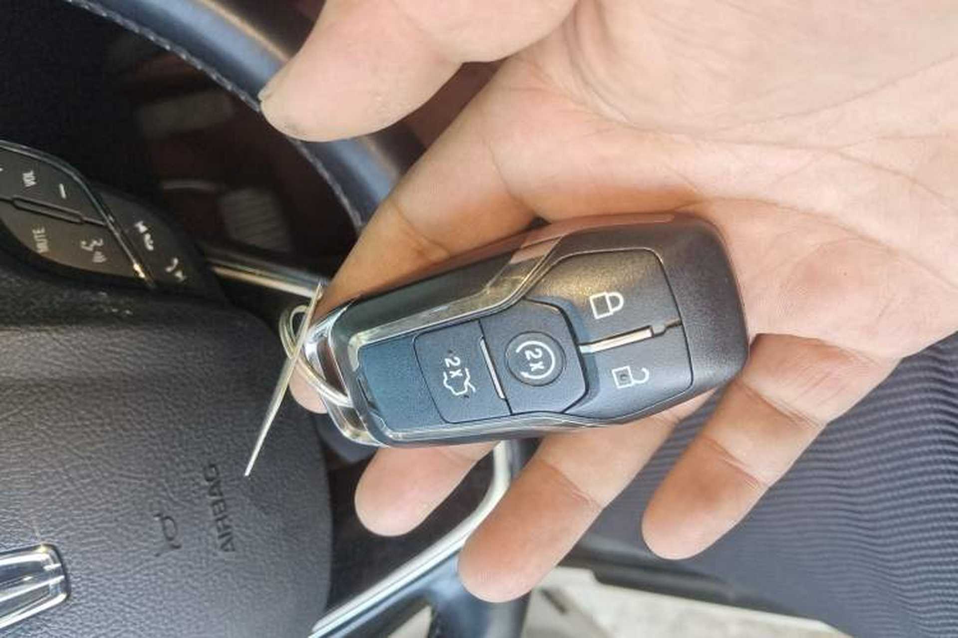 Used Lincoln MKZ 2014 2.0T Prestige Edition Vehicle Key
