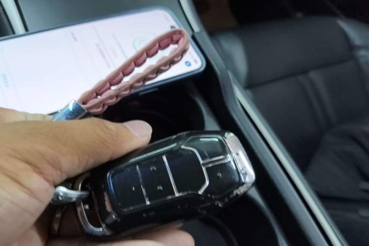 Used Lincoln MKZ 2014 2.0T Luxury Edition Vehicle Key