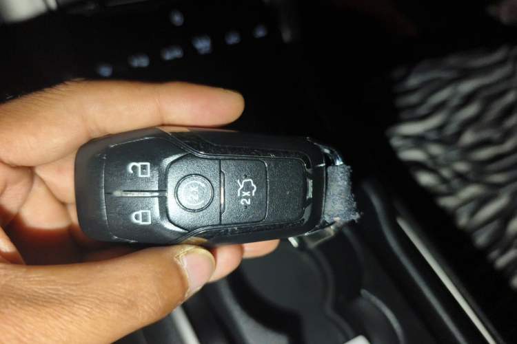 Used Lincoln MKZ 2014 2.0T Luxury Edition Vehicle Key