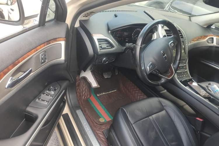 Used Lincoln MKZ 2014 2.0T Luxury Edition Driver Seat