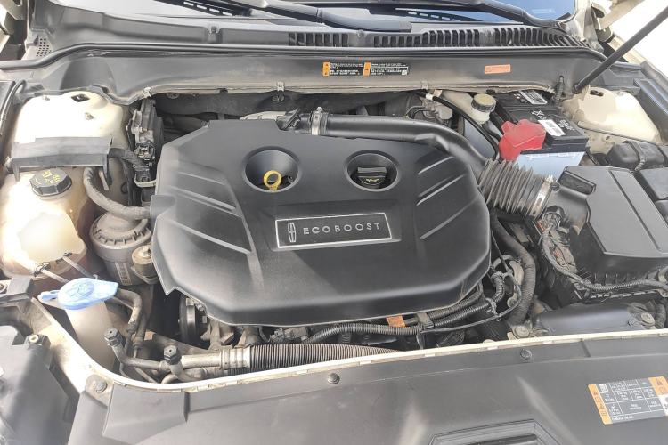 Used Lincoln MKZ 2014 2.0T Luxury Edition Engine Bay