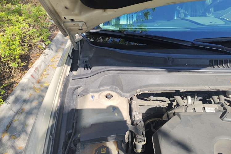 Used Lincoln MKZ 2014 2.0T Luxury Edition Engine Bay Right