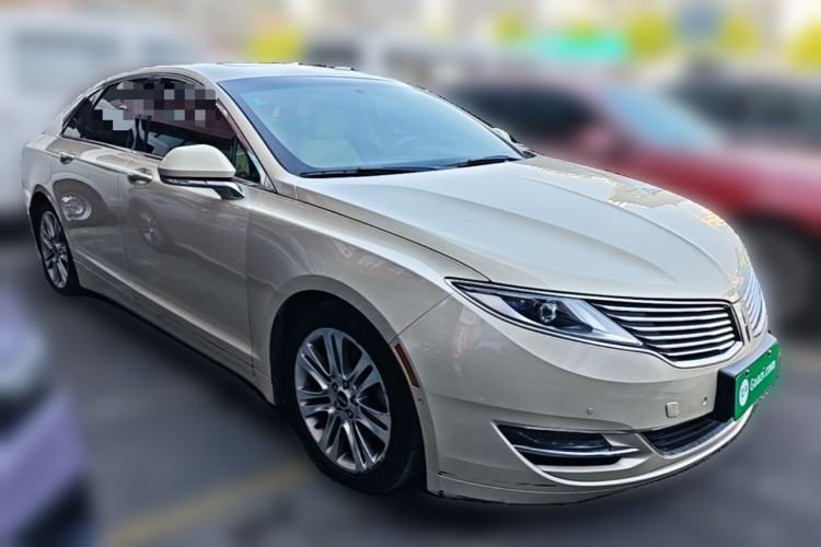 Used Lincoln MKZ 2014 2.0T Luxury Edition Front Right 45 Deg