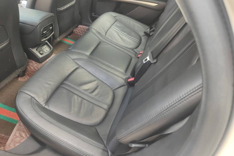 Used Lincoln MKZ 2014 2.0T Luxury Edition Left Rear Seat
