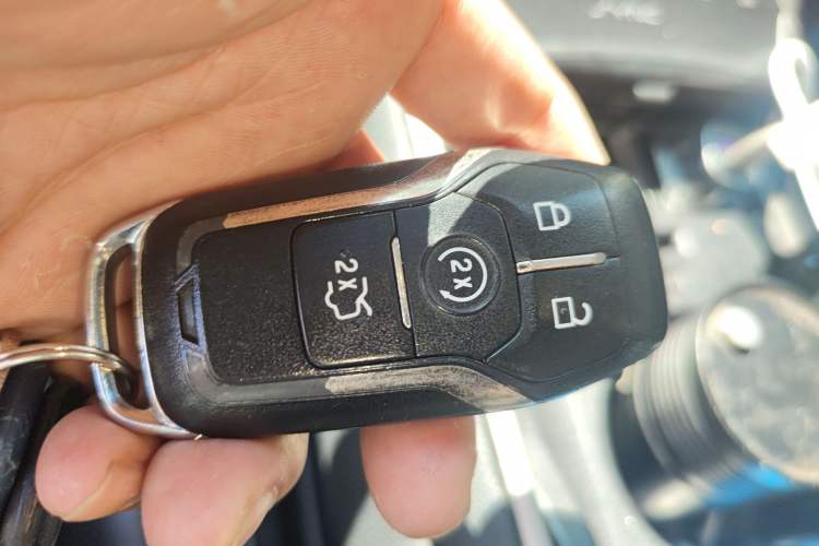 Used Lincoln MKZ 2014 2.0T Luxury Edition Vehicle Key