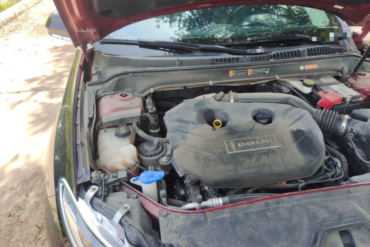 Used Lincoln MKZ 2016 2.0T Luxury Edition Engine Bay Right