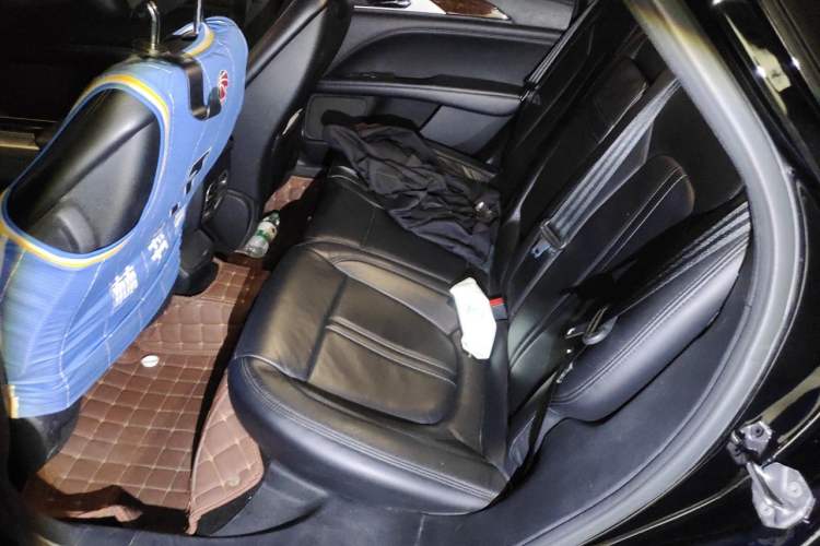Used Lincoln MKZ  Left Rear Seat